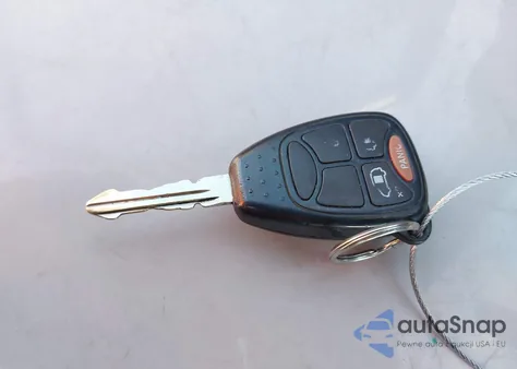 2004 Dodge Grand Caravan Sxt z USA, uszkodzony, nr VIN 2D8GP44L44R602595